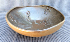 Imposing sandstone basin by Puisaye Roger Jacques 1920-2001 ethnic decor circa 1970