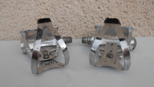 Ancienne paire pédales - ancienne,
