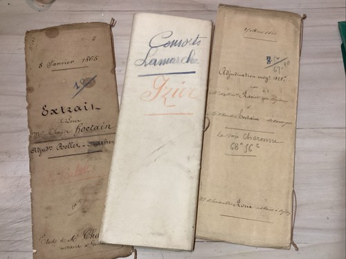 Lot actes notariés de - de,