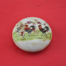 Beautiful Chinese Hand Painting Famille Rose Porcelain Cock Box