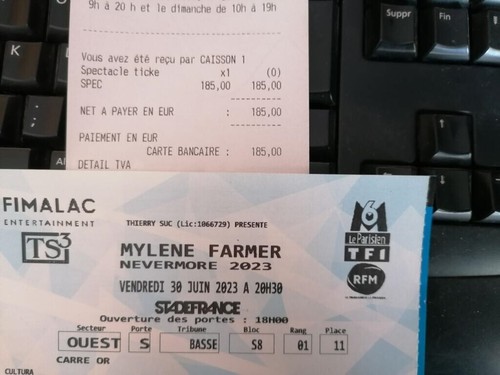 Place carré concert - place,
