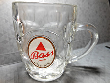 Chope a bière " Bass" PALE ALE .