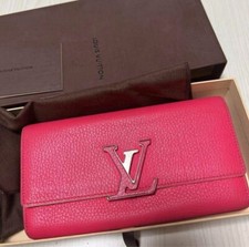 LOUIS VUITTON M62367 Portefeuille Capucines Cuir Taurillon Long Wallet Pink