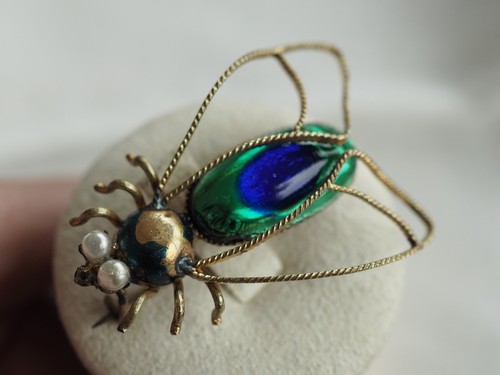 Broche ancienne insecte - broche,