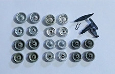 PIECES POUR VOITURES DE CIRCUIT JOUEF - 5 JEUX DE JANTES AV/AR + 1 TRAIN AV