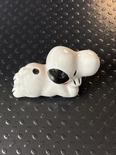 Vintage 1966 Schulz United Feature Syndicate Porcelain Snoopy Figure