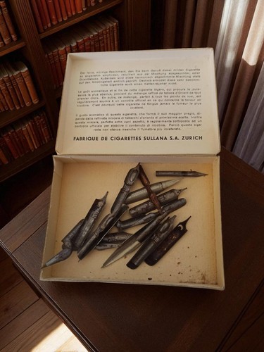 Lot anciennes plumes - , à