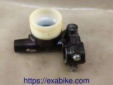 maitre cylindre de frein avant