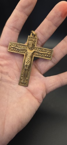 Fernand croix crucifix - –,