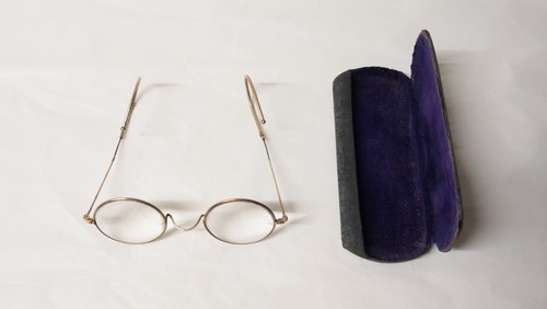 Ancienne paire lunettes - de,