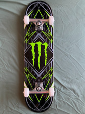 Skateboard MONSTER ENERGY Neuf sous emballage