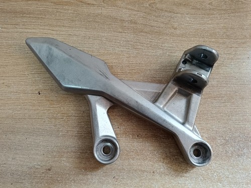 Une platine nue pilote avant - nue,