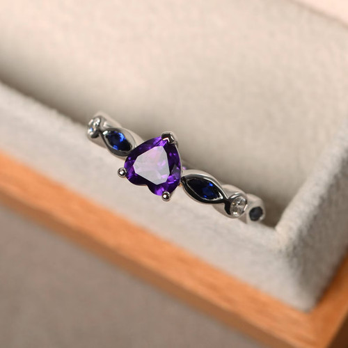 Bague améthyste violette - en,