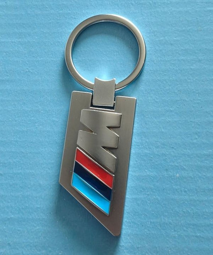 Porte clé bmw neuf sous - porte,
