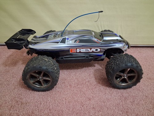 Traxxas revo vxl 4wd - ,