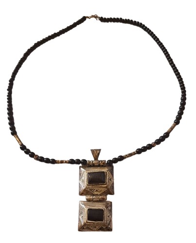 Très beau collier pendentif - très,
