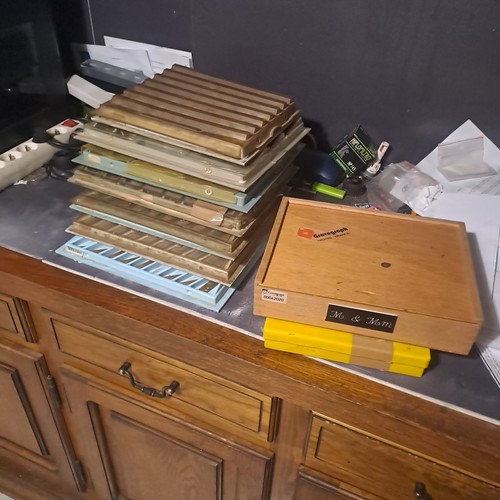 Gros lot boîtes de - 9,