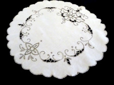 Linge ancien napperon  rond