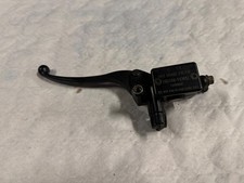 MAITRE CYLINDRE ARRIERE -