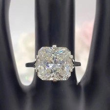 Bague en diamant blanc taille