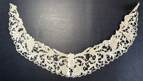 Dentelle ancienne col - ancienne,