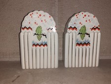 Paire vases anciens garniture