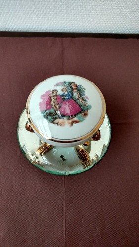 Bonbonnière coupe sur - coupe,