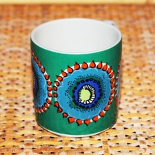 Petite tasse à café vintage