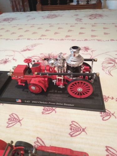 Camions pompiers die cast - 6,