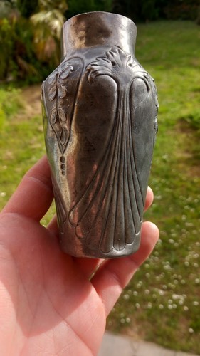 Vase etain art ciselé - ciselé,