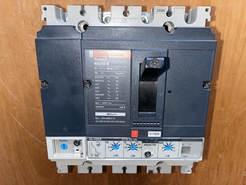 Disjoncteur tétra 250a - disjoncteur,