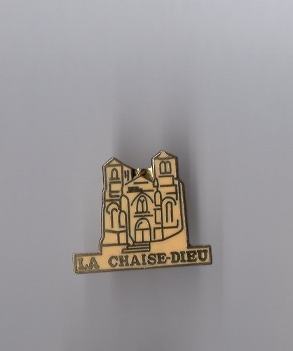 Pin abbatiale saint robert - pin's,