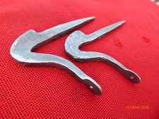 LOT  : ancien mentonnet en fer