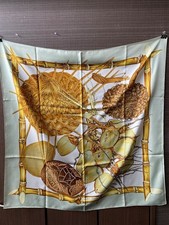 Grande écharpe HERMES Carre