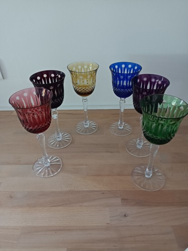 Grands verres pieds - 6, a