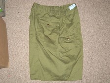 Boy Scout Shorts with cargo pockets, elastic waist 26                423J