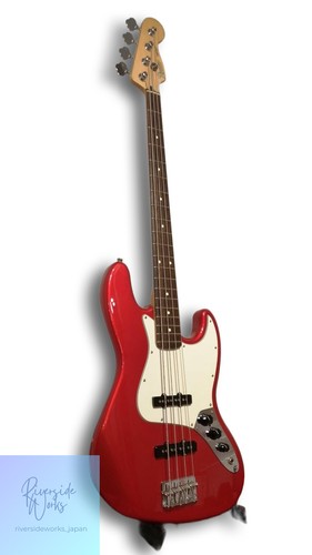 Guitare basse électrique