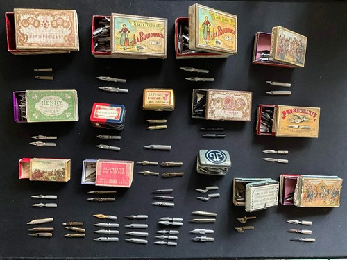 Lot 500 plumes anciennes - lot,
