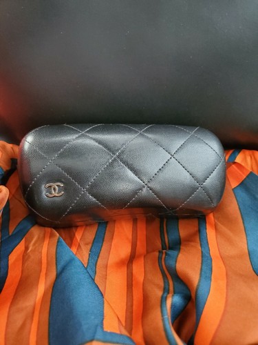 Chanel black leather quilted - black,