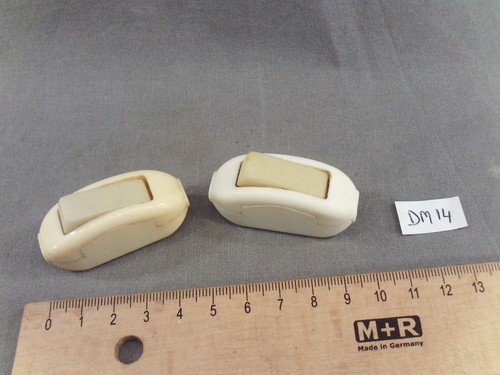 Ancien interrupteur blanc - 2,
