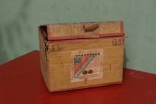 vieilles petites bouteilles vides échantillons de vin vers 1900 carton Schroder.