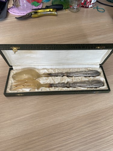 Ancien service salade - service, a