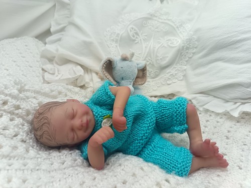Adorable mini bébé reborn - mini,