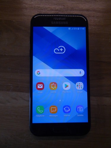 H274 telephone samsung a3 - -,