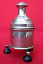 MOULIN A POIVRE ANCIEN TRIPODE