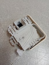 9000427939 Serrure Mécanisme Fermeture Porte Hublot Commande Lave-linge Bosch