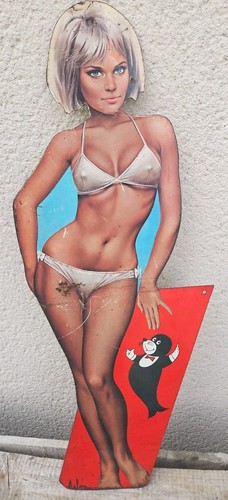 Ancienne pin signé aslan - pin-up,