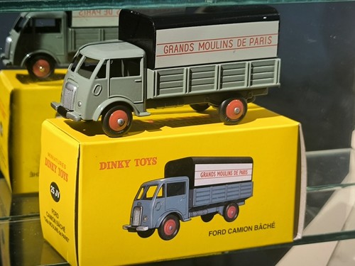 Dinky toys camion ford - jv,