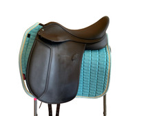 Arena WIDE Dressage Saddle