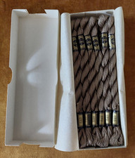 Boîte coton perlé N° 5 DMC